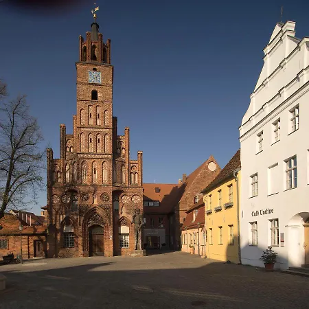 Drago Helles 3 Raum Auf Der Dominsel Im Herzen Der Stadt 아파트 브란덴부르크